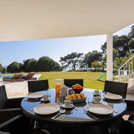 Sleeps 8 Wifi Villa Nadadouro